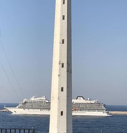 Faro Sul Mare Luxury Apartment - Zona Fiera Bari Zewnętrze zdjęcie