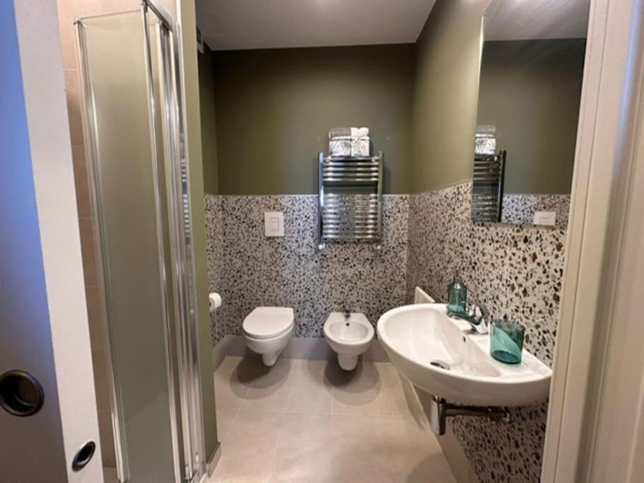 Faro Sul Mare Luxury Apartment - Zona Fiera Bari Zewnętrze zdjęcie