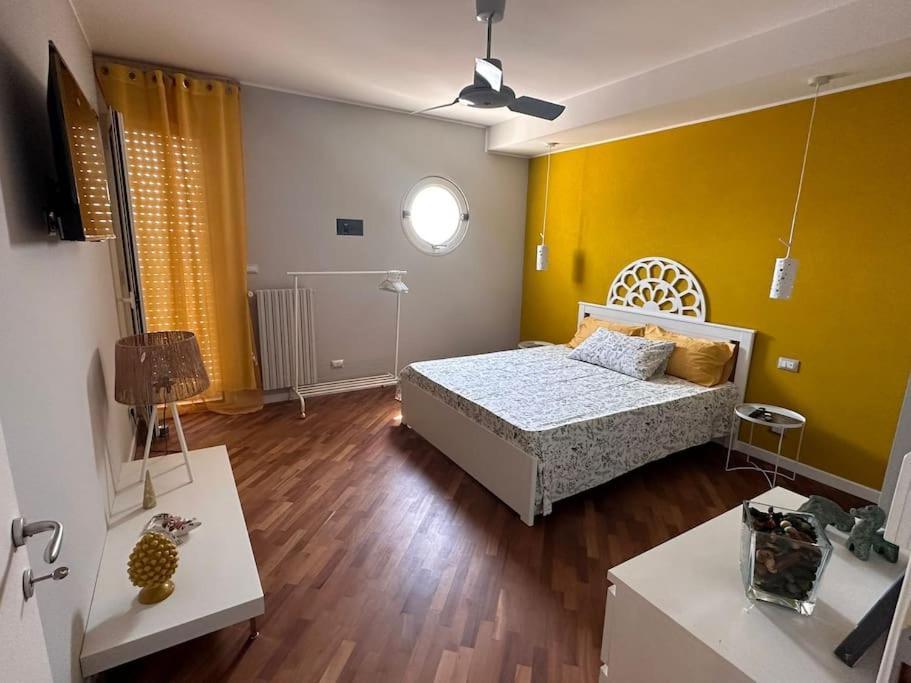 Faro Sul Mare Luxury Apartment - Zona Fiera Bari Zewnętrze zdjęcie