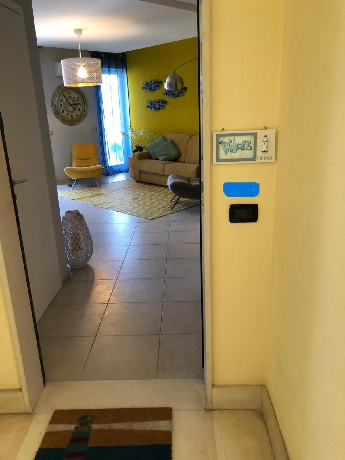 Faro Sul Mare Luxury Apartment - Zona Fiera Bari Zewnętrze zdjęcie