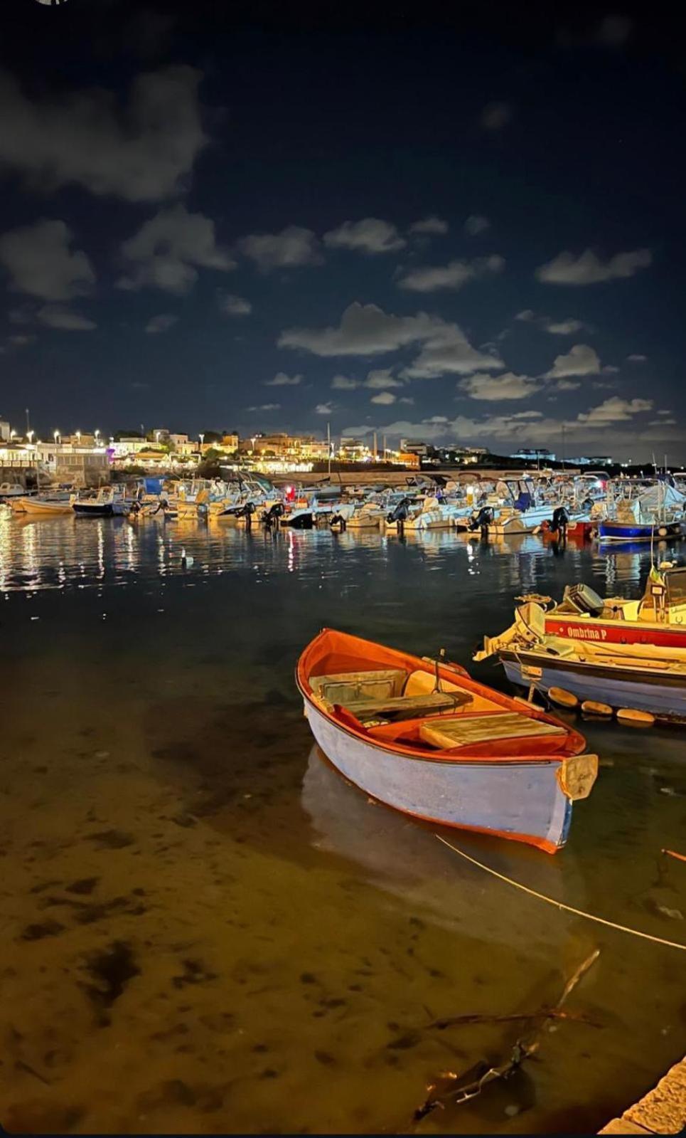 Faro Sul Mare Luxury Apartment - Zona Fiera Bari Zewnętrze zdjęcie